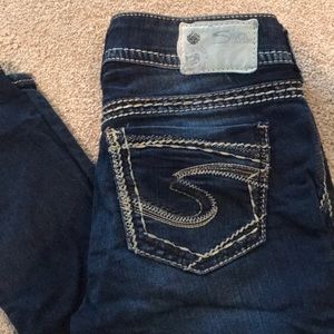 Silver brand dark wash skinny jeans